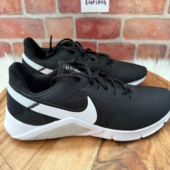 Nike Legend Essential 2 Black White‎ Women's Size 10 CQ9545-001 New - Picture 3 of 9